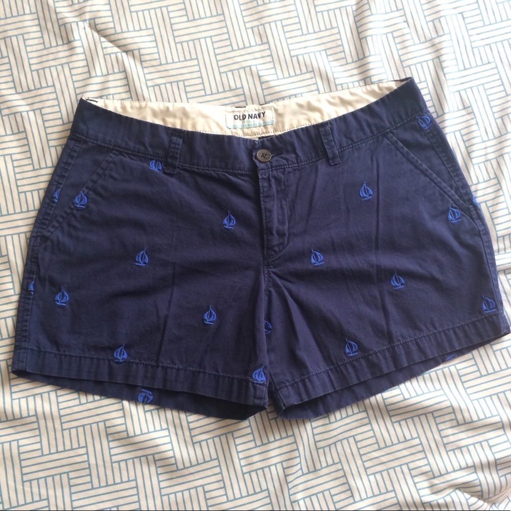 Old Navy Shorts Size 6